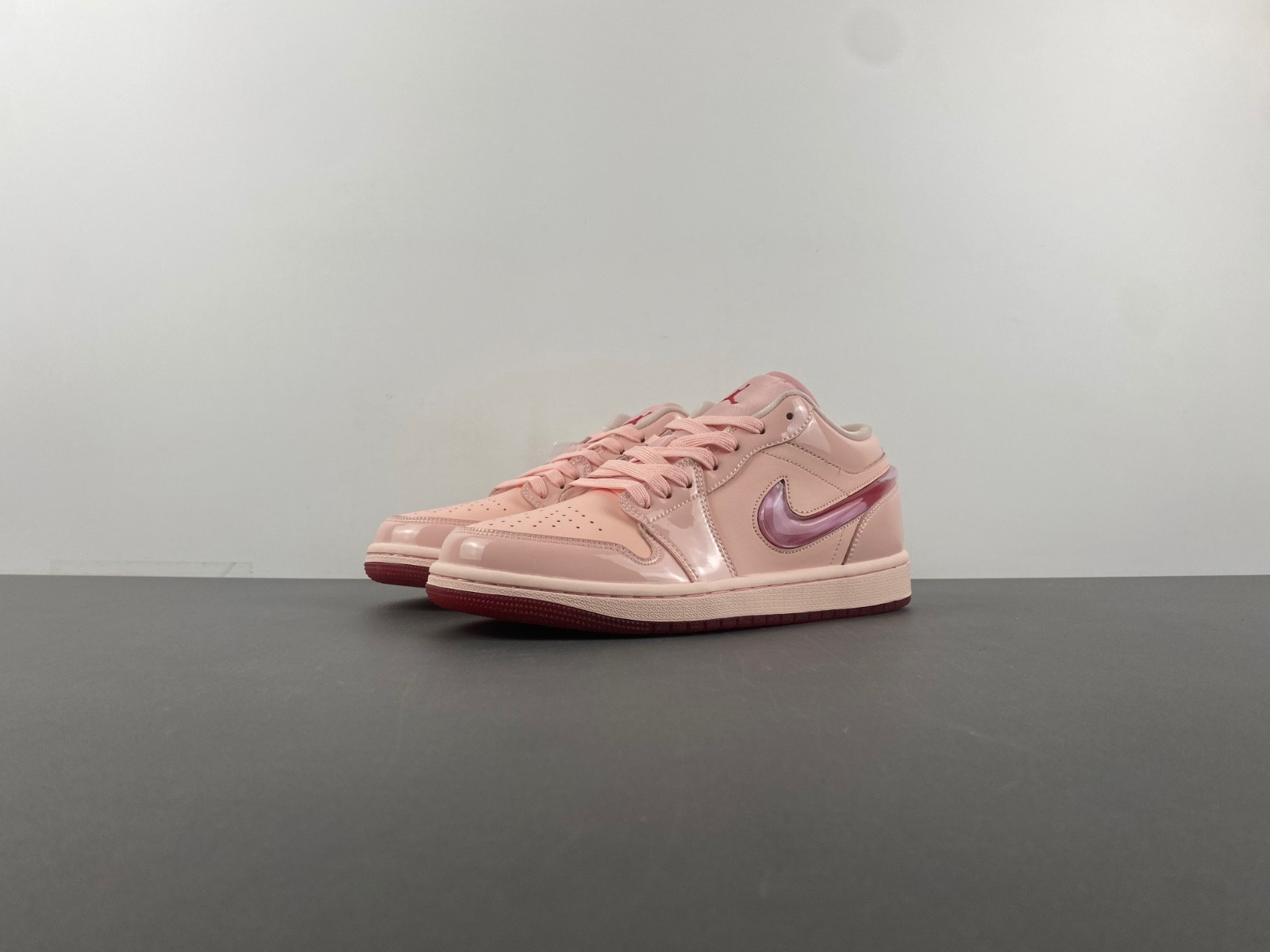 Air Jordan 1 Low "Valentine