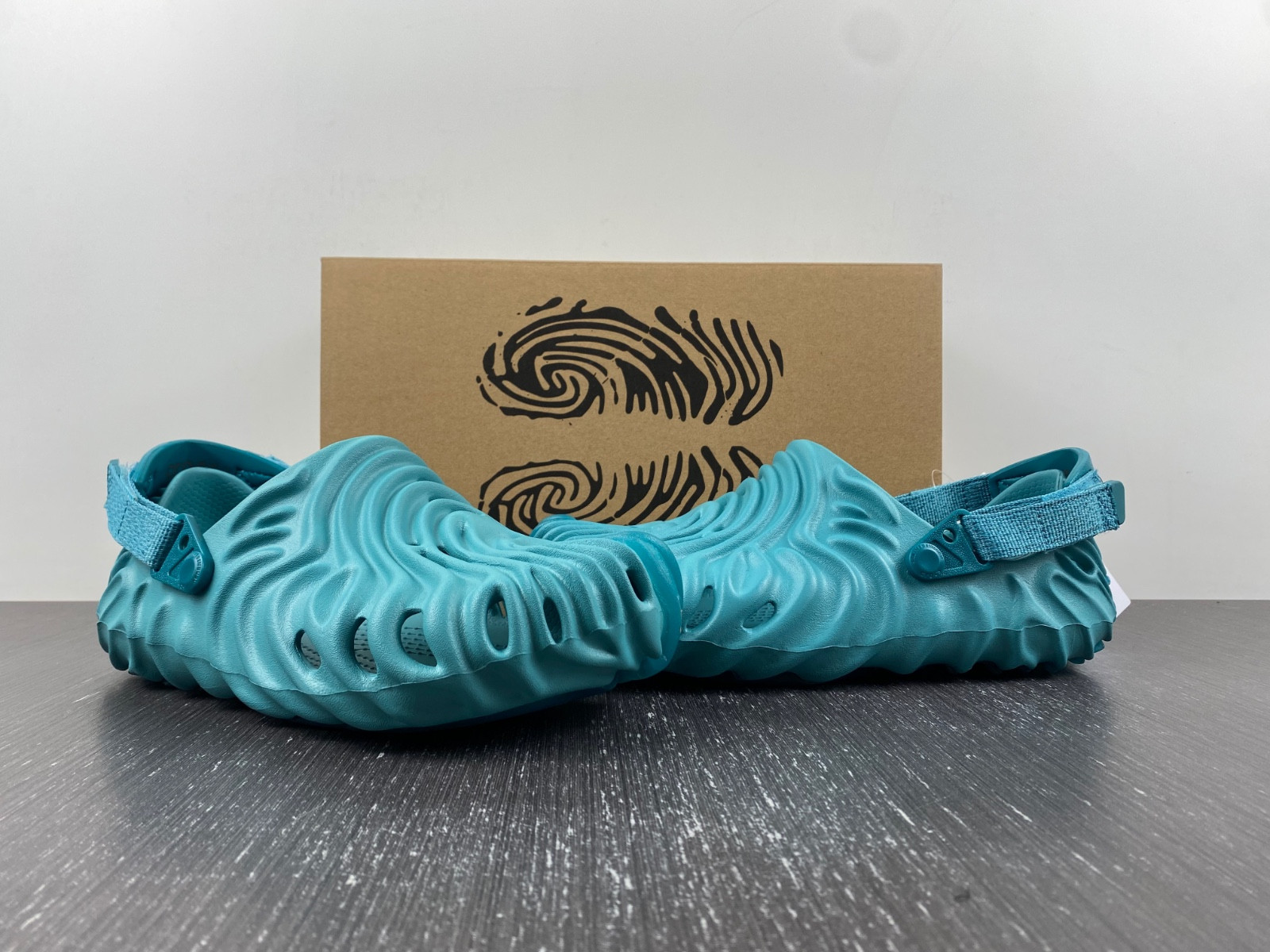 Cr*0*s pollex clog by salehe bembury tide 207393-4st