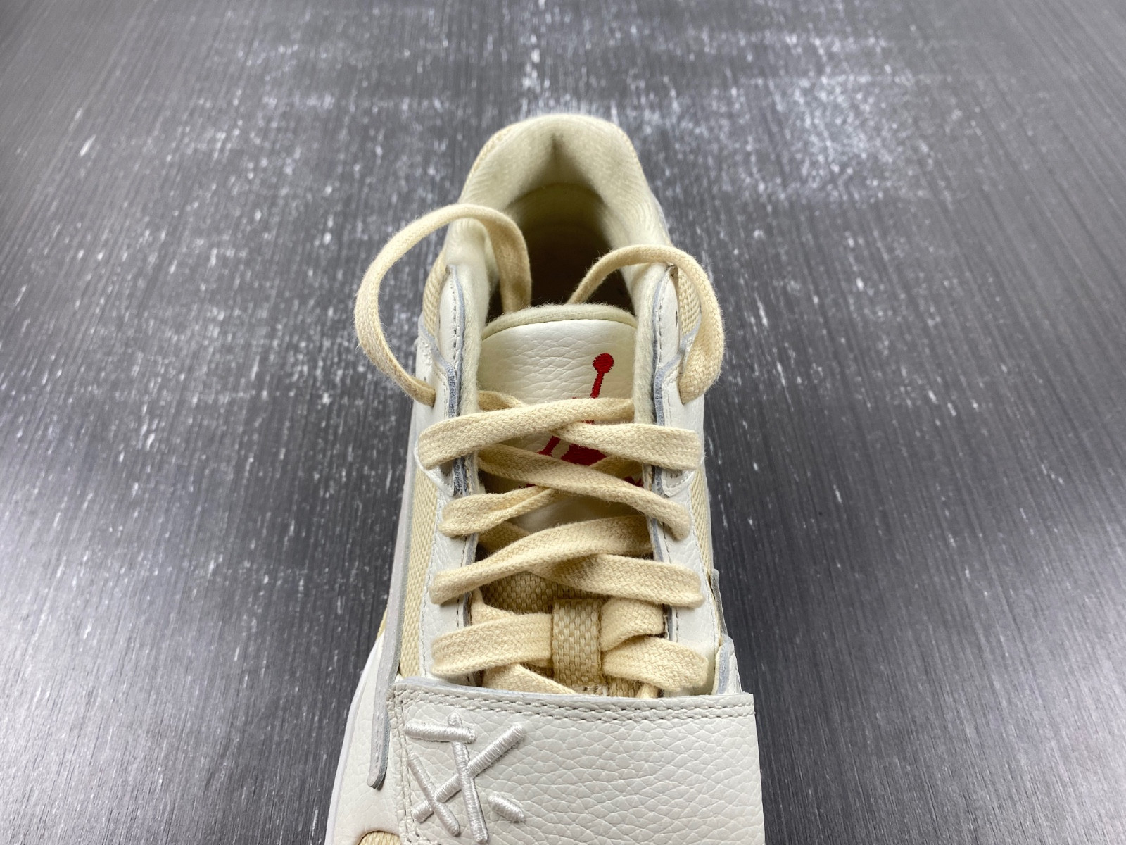 travis scott x jordan cut the check