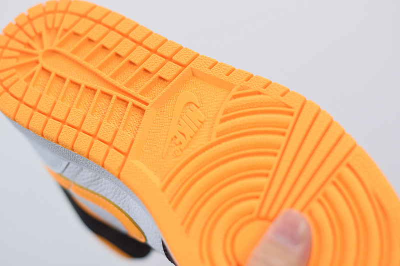 air jordan 1 mid laser orange black cv5276-107