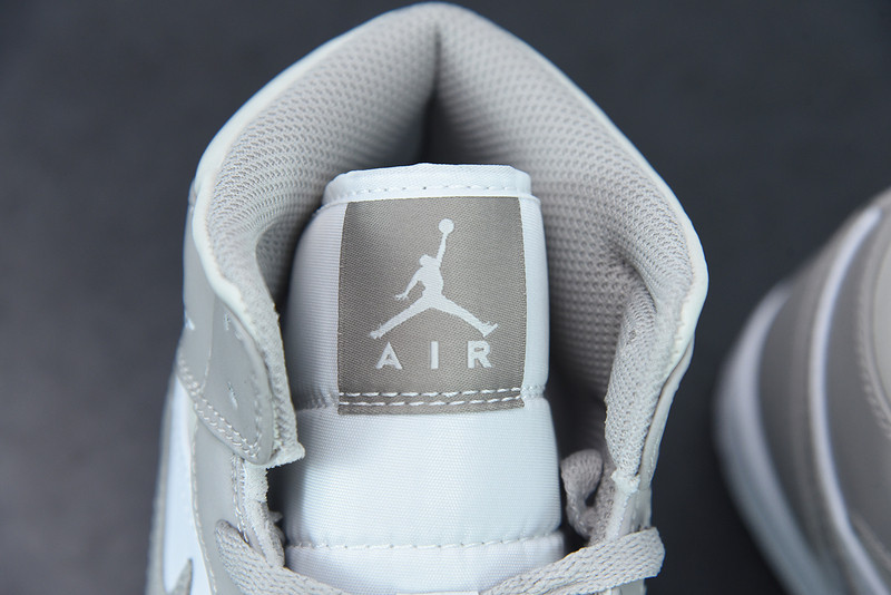 air jordan 1 mid “linen” 554724-082