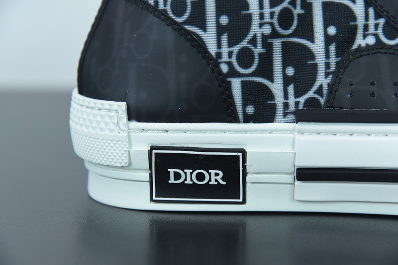 dio* b23 oblique high-top sneaker