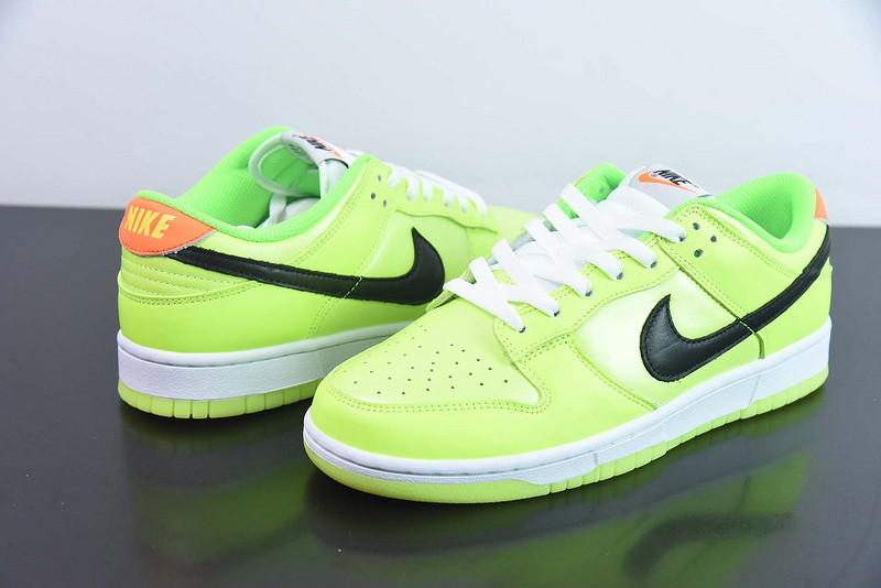 nike dunk low “glow in the dark” fj4610-702