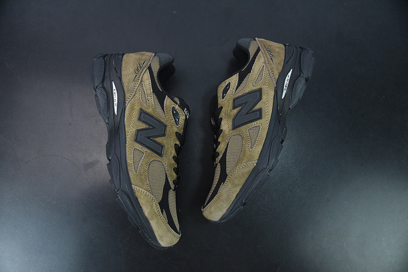 new balance sneaker