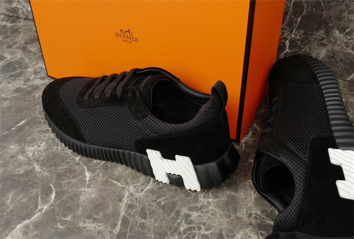 H**mes sneaker