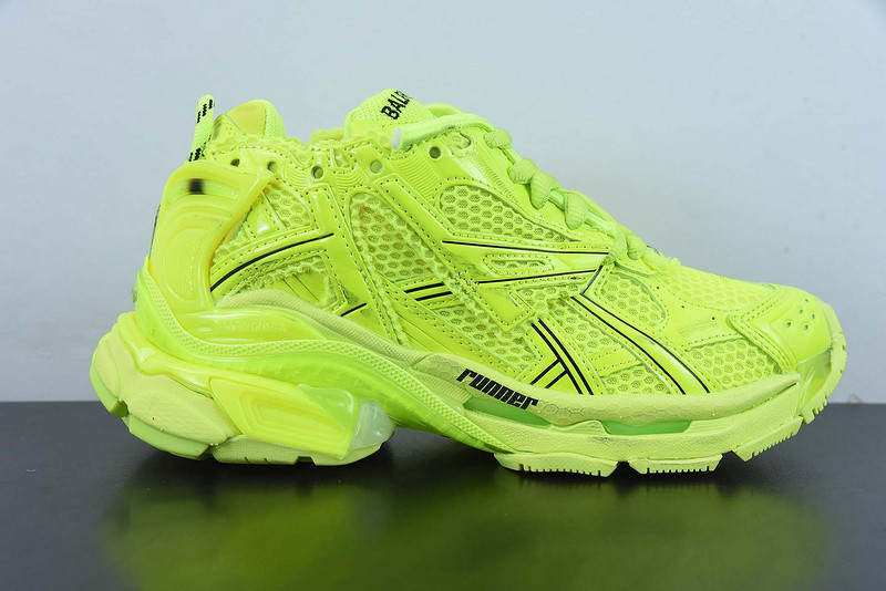 Ba*len*cia*ga runner sneaker