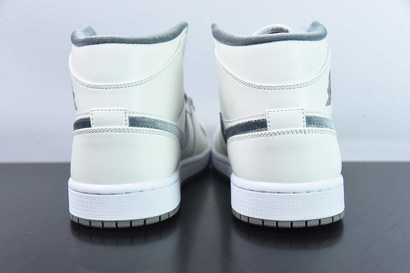 air jordan 1 mid gs "grey velvet toe" fb9899-100