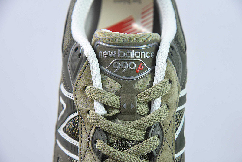 new balance sneaker
