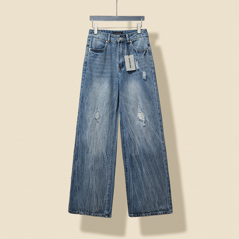 Ba*len*cia*ga clothes